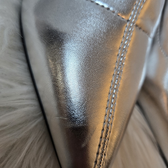 Abound Erin Silver Faux Leather  Ankle Boots - Sz 9.5 - New - Picture 3 of 10